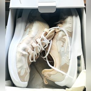 Nike Air Max ‘Axis Premium’ Running Shoes (White/Peach-Tan), Women’s Sz 7.5:$40